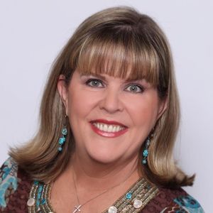 Meet your Posher, Paula